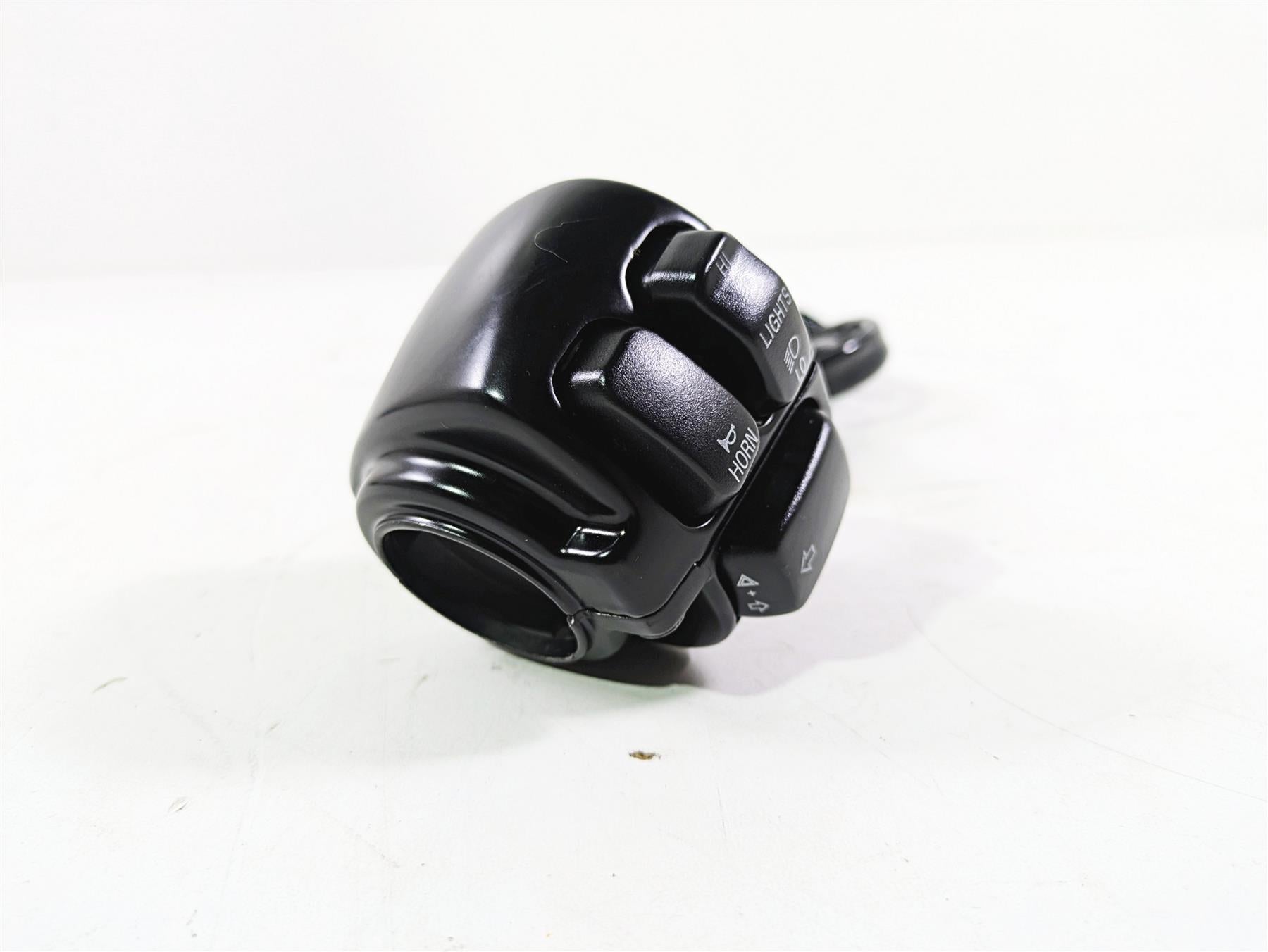 2006 Harley VRSCR Street V-Rod Left Hand Control Switch 71682-06A 71685-06A {{ shop.shopifyCountryName }} - Mototech271