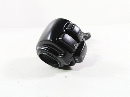 2006 Harley VRSCR Street V-Rod Left Hand Control Switch 71682-06A 71685-06A {{ shop.shopifyCountryName }} - Mototech271