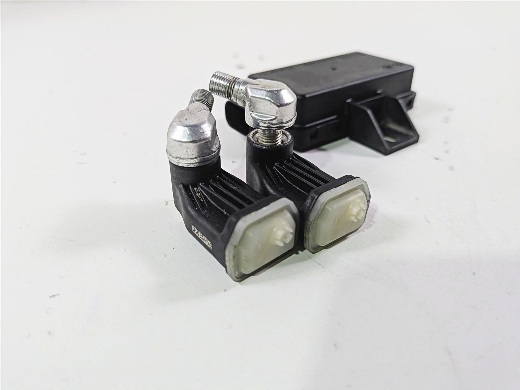 2017 KTM 1290 Super Duke GT Tpms Tire Pressure & Module Sensor Set 60312032000 {{ shop.shopifyCountryName }} - Mototech271
