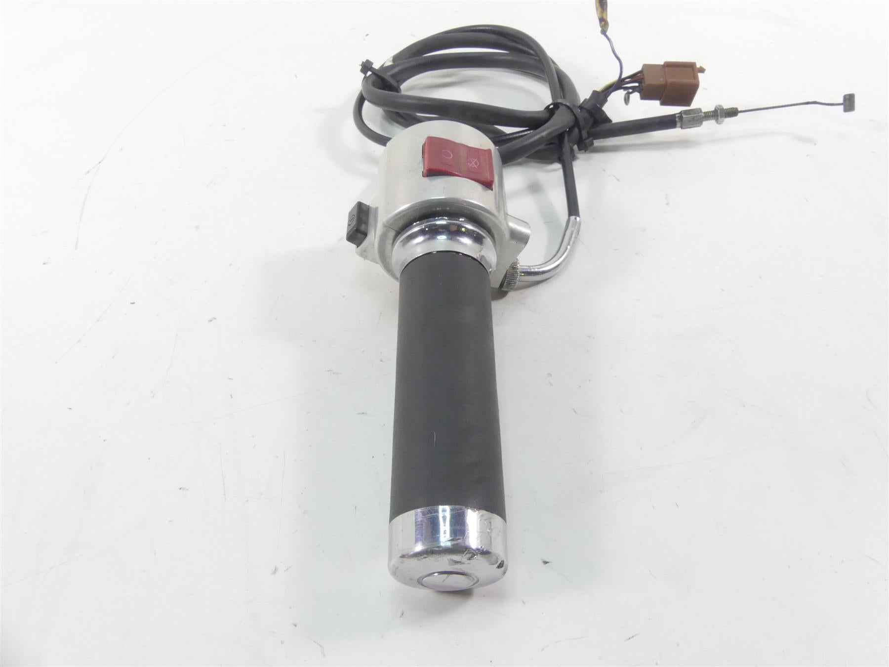 2007 Honda VT1100 C Shadow Spirit Right Control Switch & Throttle 35013-MAH-A02 {{ shop.shopifyCountryName }} - Mototech271