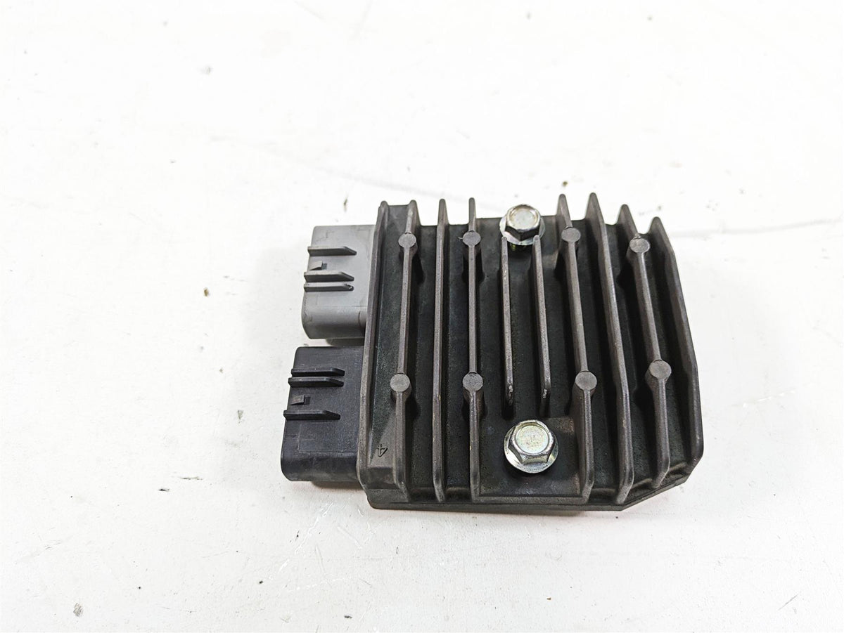 2007 Yamaha R1 YZFR1 Rectifier Voltage Regulator FH012AA 1D7-81960-00-00 {{ shop.shopifyCountryName }} - Mototech271