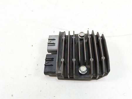 2007 Yamaha R1 YZFR1 Rectifier Voltage Regulator FH012AA 1D7-81960-00-00 {{ shop.shopifyCountryName }} - Mototech271