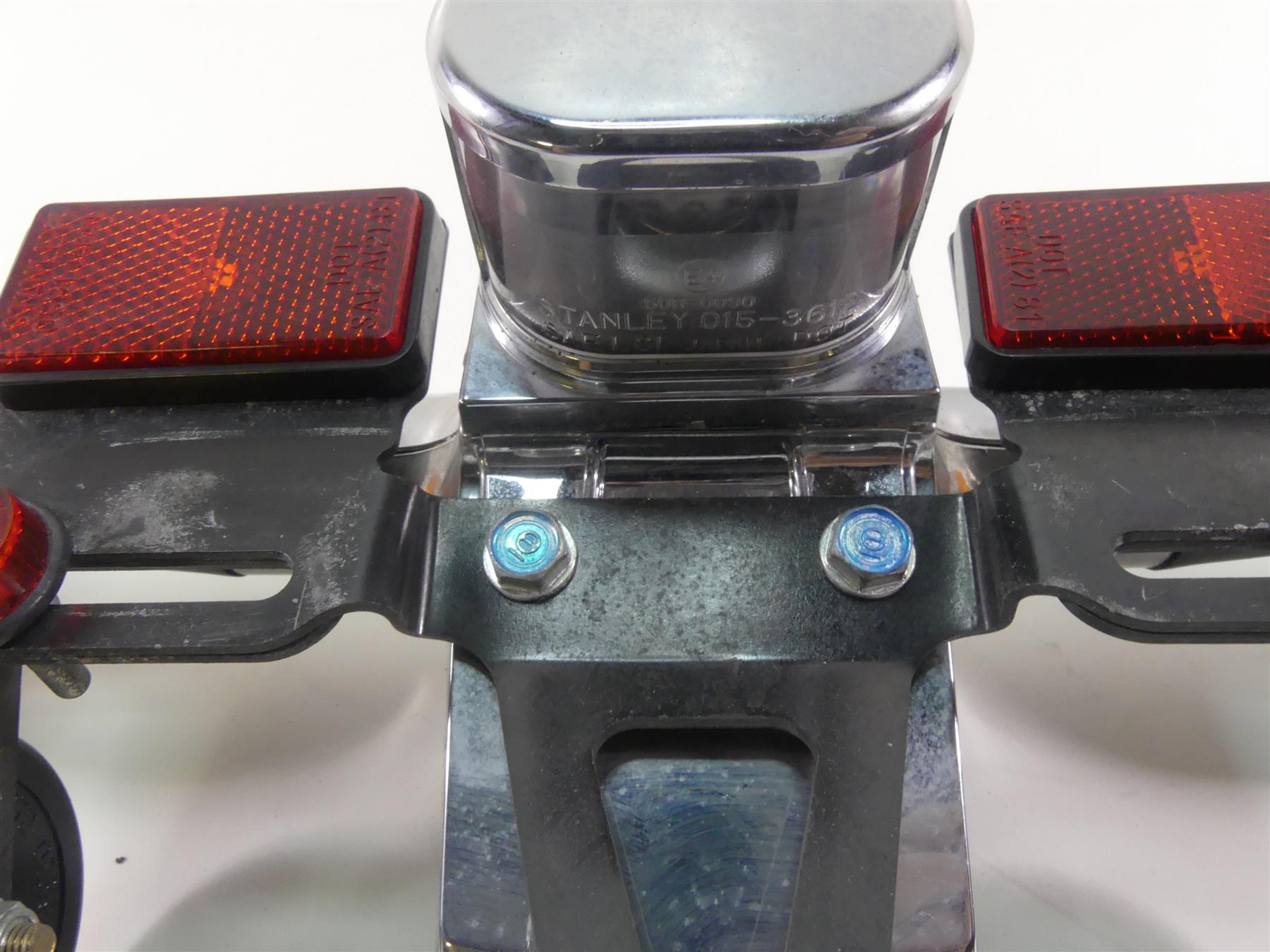 2007 Honda VT1100 C2 Shadow Rear Blinker Bar Plate Holder Set 33600-MBA-612 {{ shop.shopifyCountryName }} - Mototech271