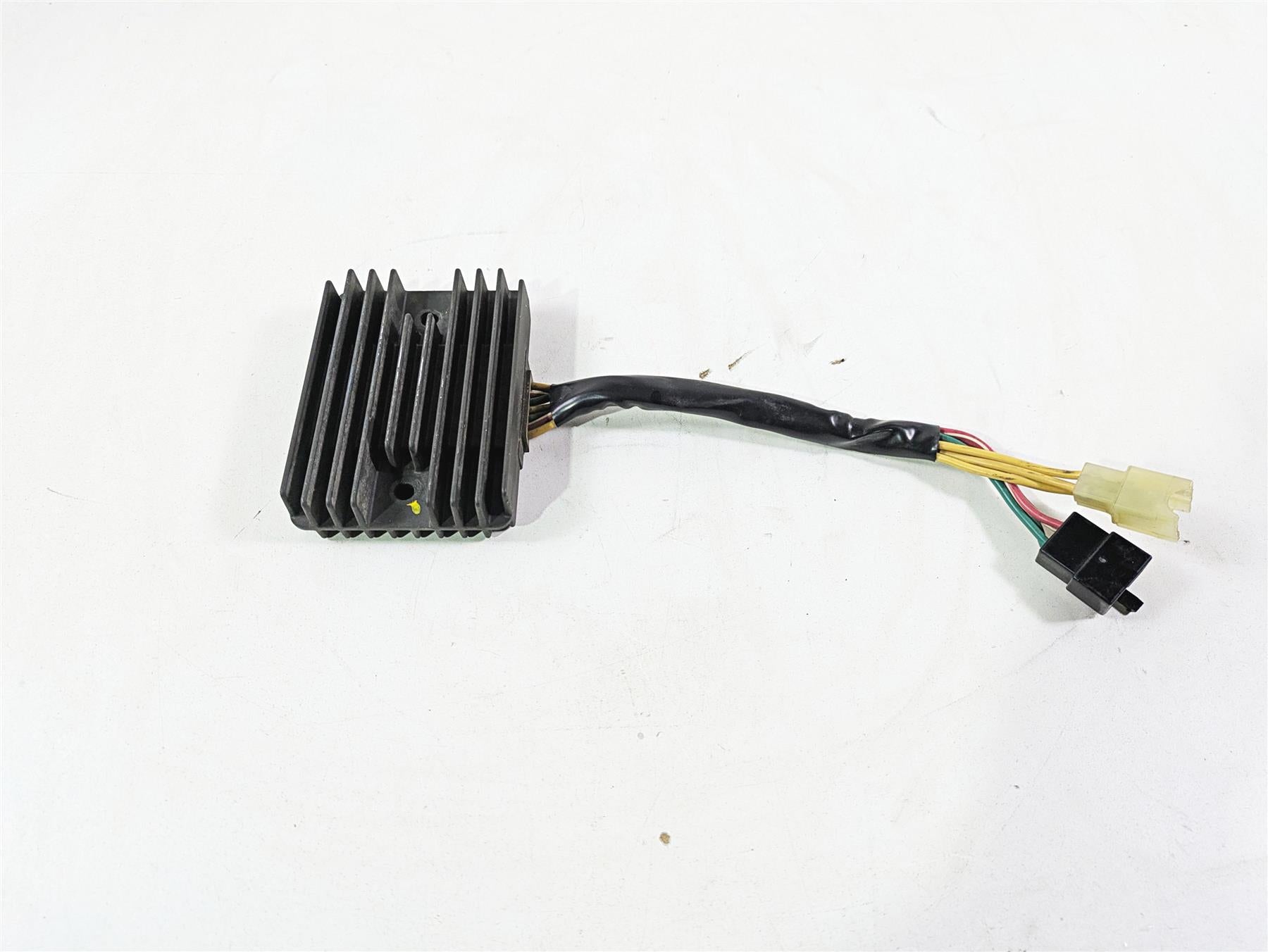 2022 Ducati Scrambler Desert Sled Rectifier Voltage Regulator SH579B 54040111C {{ shop.shopifyCountryName }} - Mototech271