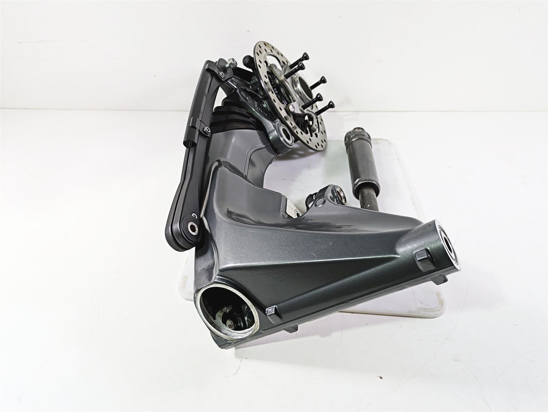 2014 BMW R nine T R9T K21 Differential Swingarm Drive Shaft 6K 32:11 33118526831 {{ shop.shopifyCountryName }} - Mototech271