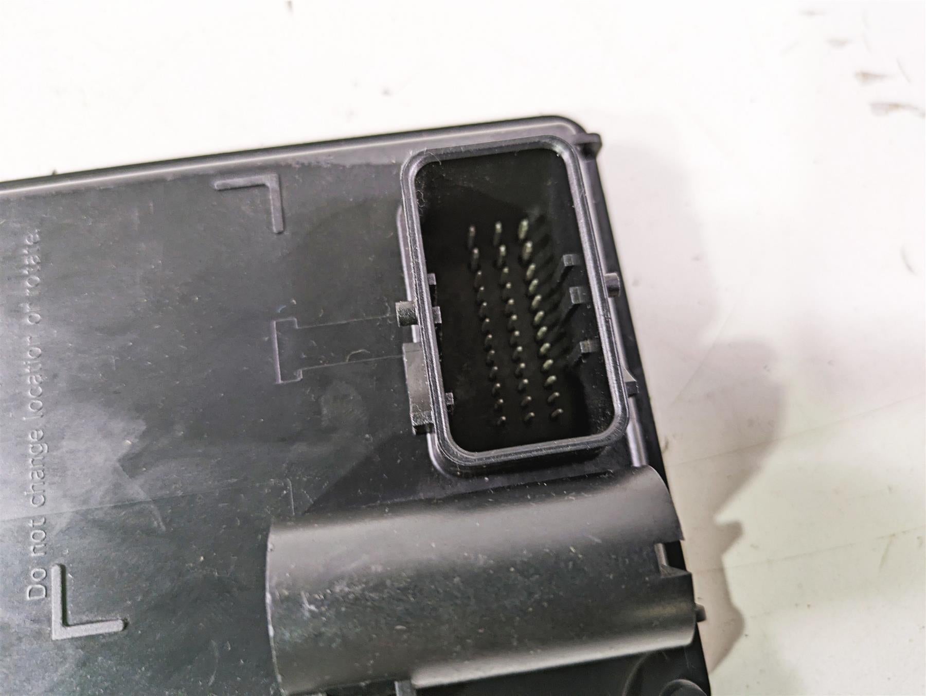 2012 Harley FLD Dyna Switchback Bcm Body Control Module X-Axis