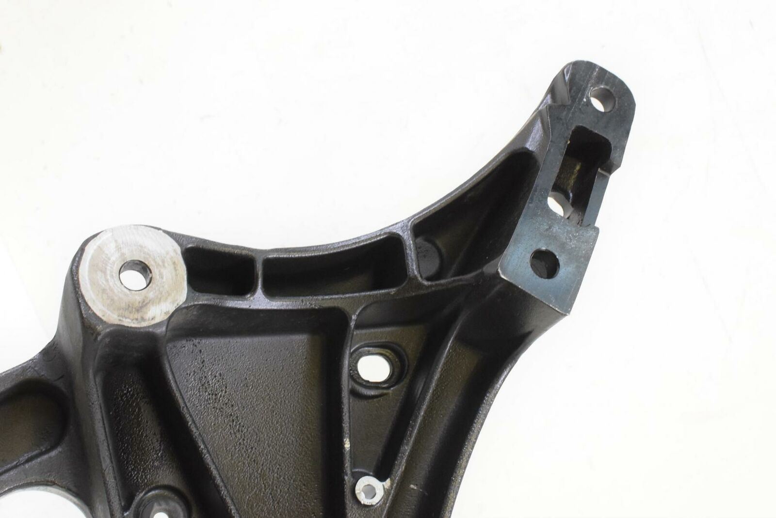 2014 Indian Chief Vintage Right Main Frame Plate Mount Bracket Support 5138129 {{ shop.shopifyCountryName }} - Mototech271