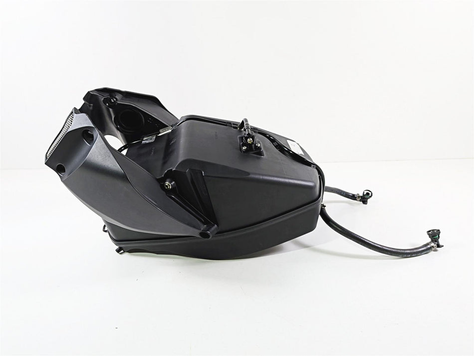 2011 Ducati Streetfighter 1098 S Air Box Breather & Injectors & Ducs 44211393B {{ shop.shopifyCountryName }} - Mototech271