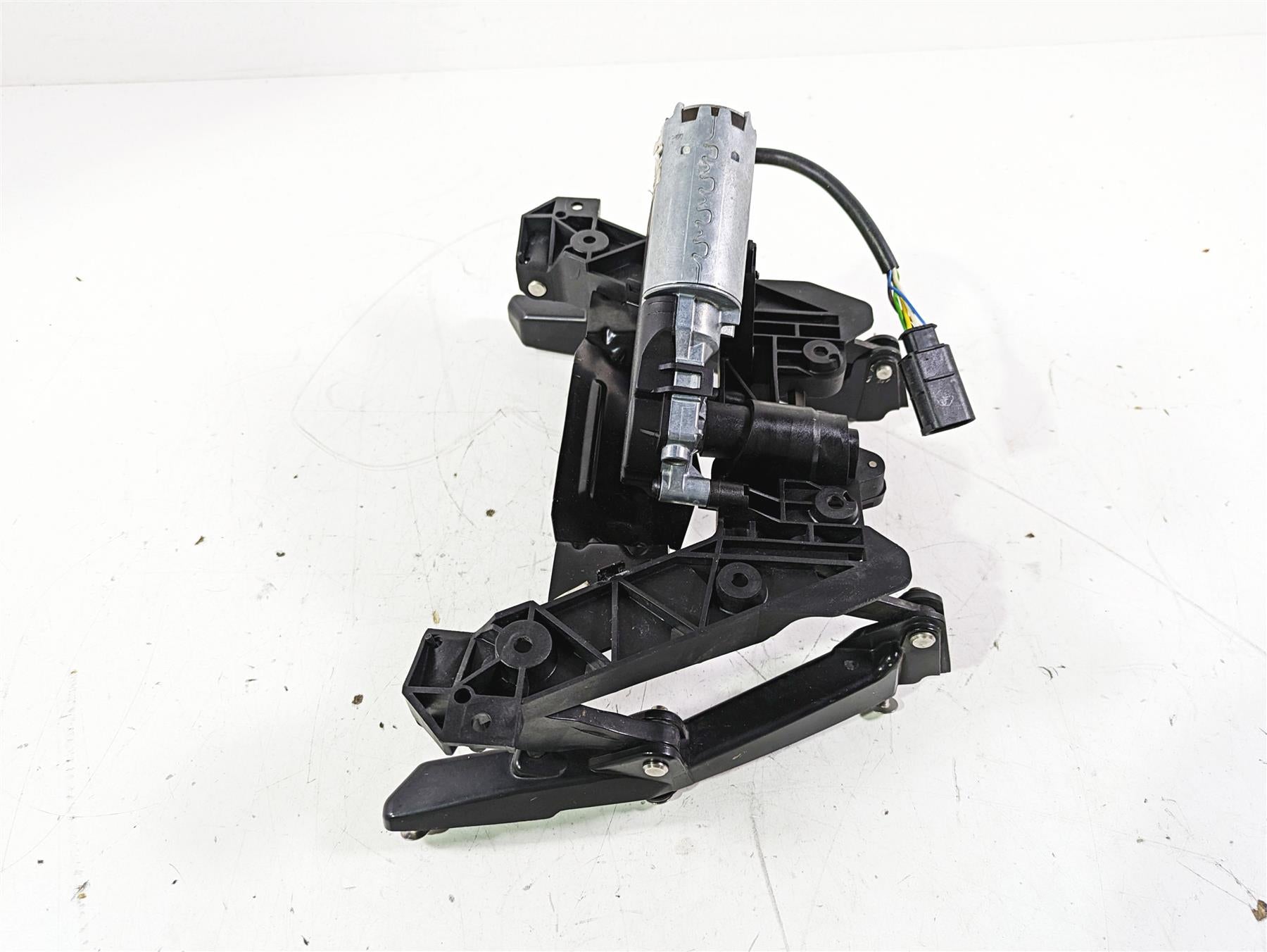 2014 BMW R1200 RT RTW K52 Windshield Adjuster & Motor 46637728676 55218526425 {{ shop.shopifyCountryName }} - Mototech271