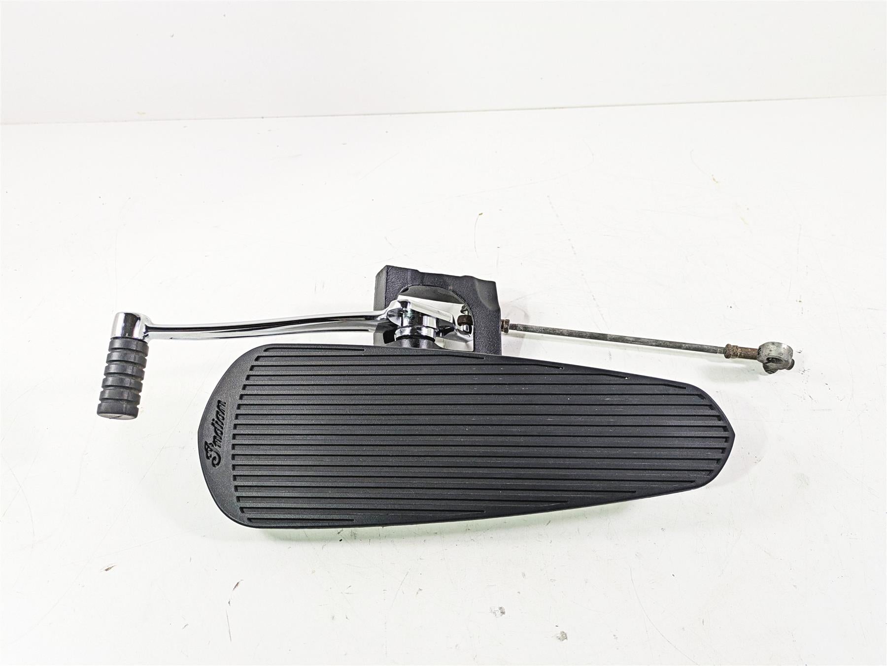 2018 Indian Chieftain Limited Chrome Left Floor Board & Shifter 5138351 5138405 {{ shop.shopifyCountryName }} - Mototech271