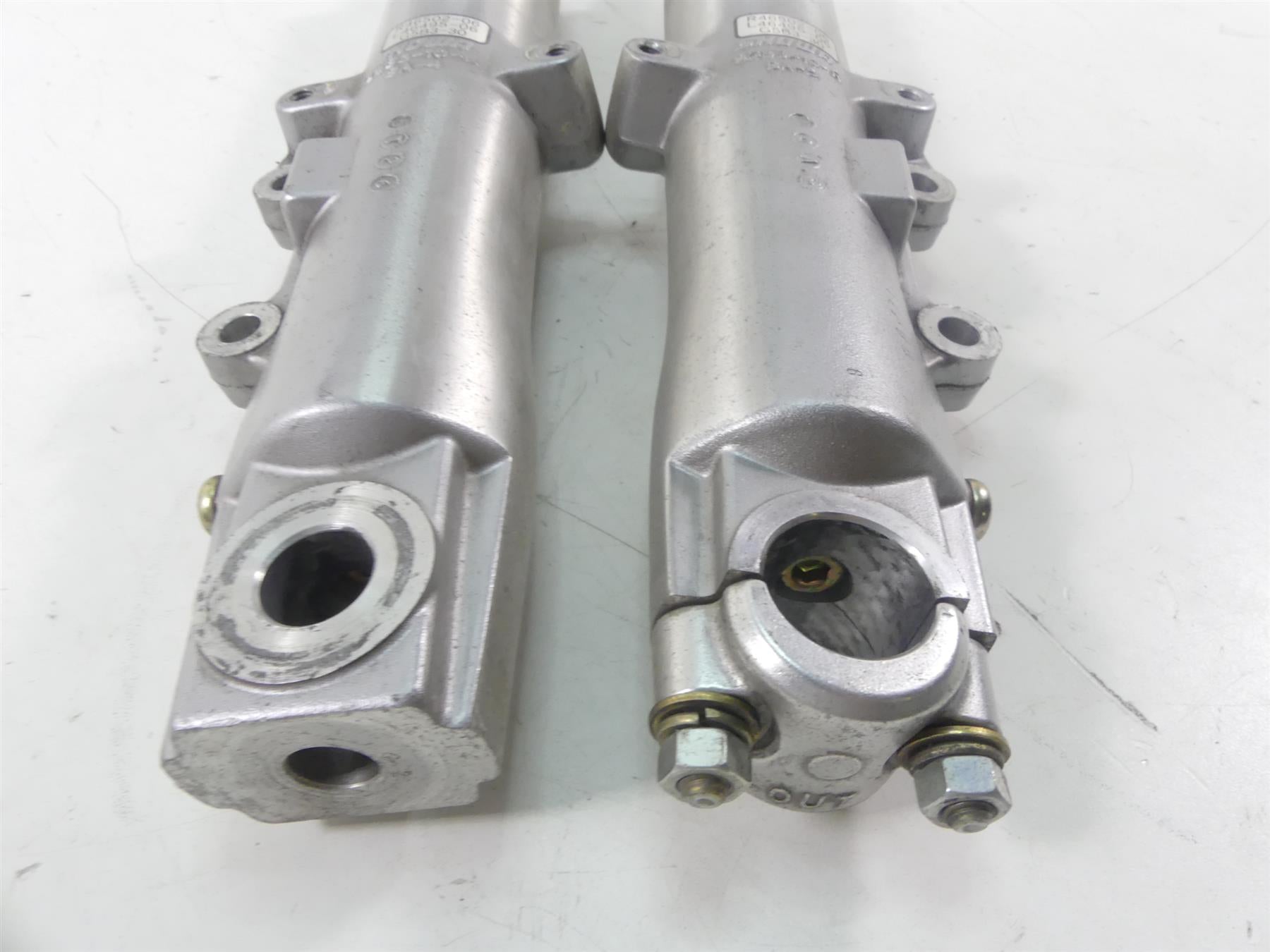 2006 Harley Touring FLHTCUI Electra Glide Showa Front Forks 41mm 46502-06 {{ shop.shopifyCountryName }} - Mototech271