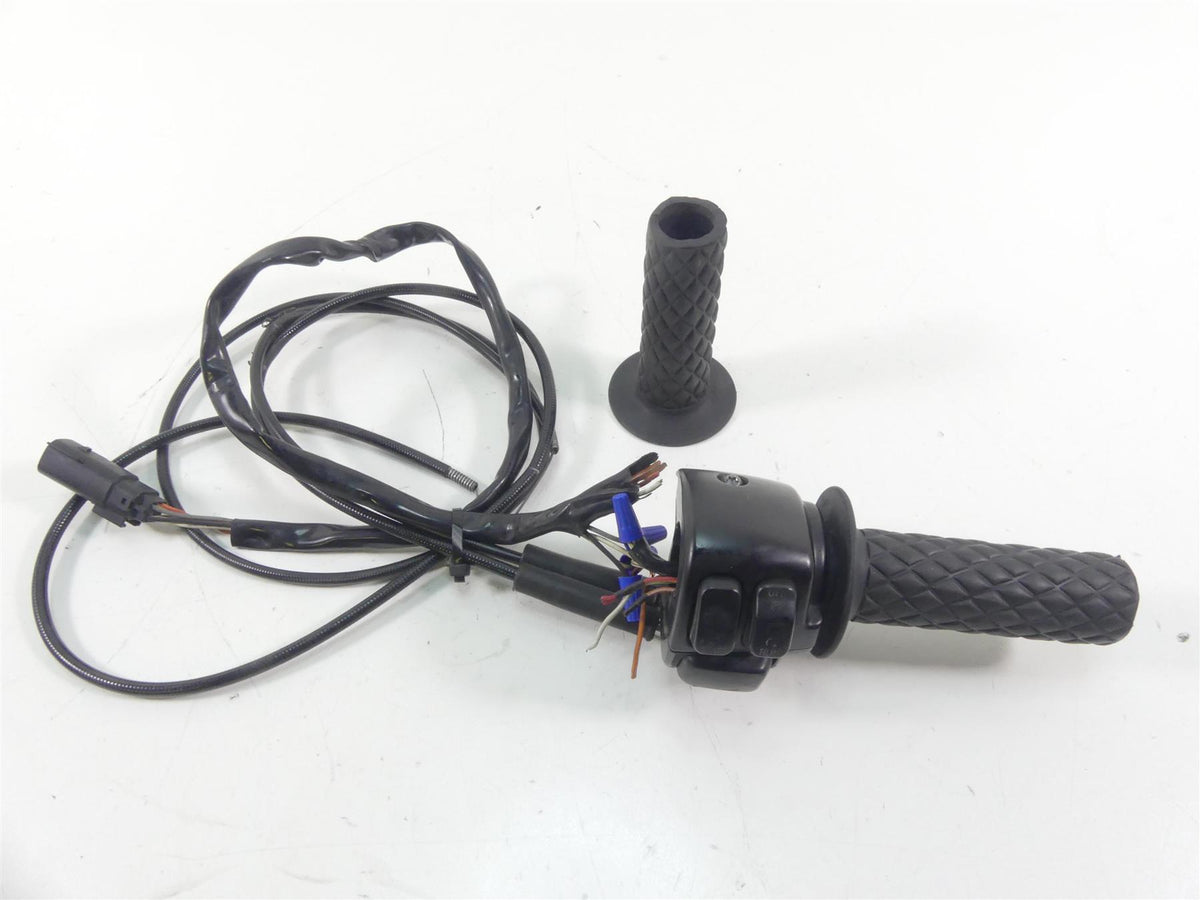2009 Harley XR1200 Sportster Right Control Switch + Throttle - Read 71684-06A {{ shop.shopifyCountryName }} - Mototech271