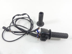 2009 Harley XR1200 Sportster Right Control Switch + Throttle - Read 71684-06A