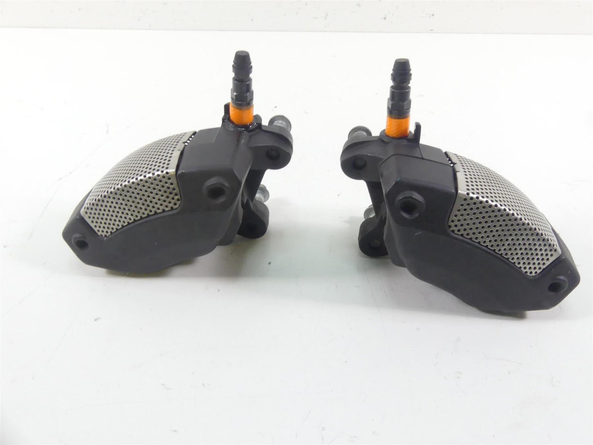 2011 Harley VRSCF Muscle Rod Front Brake Caliper + Lines Set 44732-08 44731-08 {{ shop.shopifyCountryName }} - Mototech271