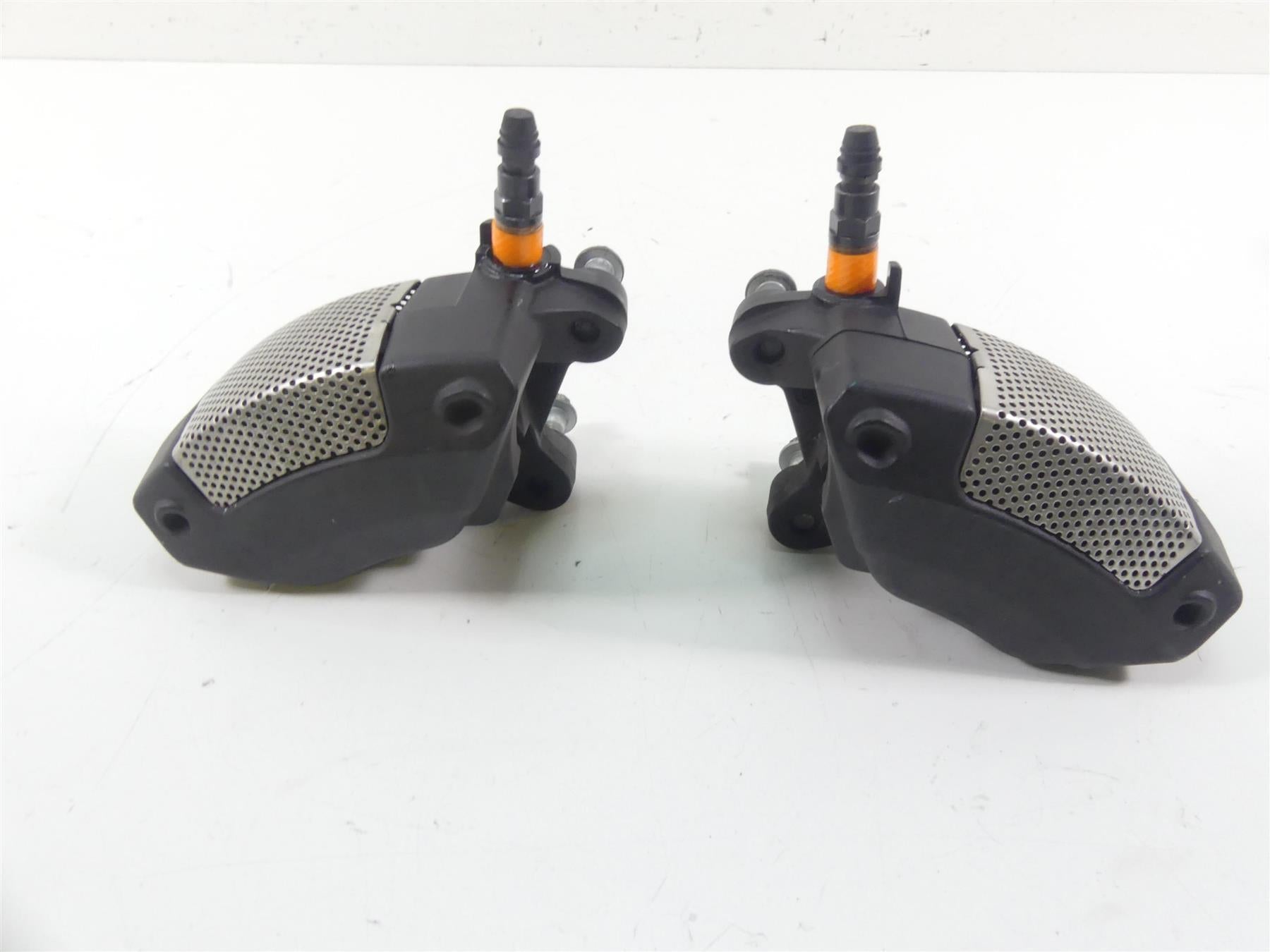 2011 Harley VRSCF Muscle Rod Front Brake Caliper + Lines Set 44732-08 44731-08 {{ shop.shopifyCountryName }} - Mototech271