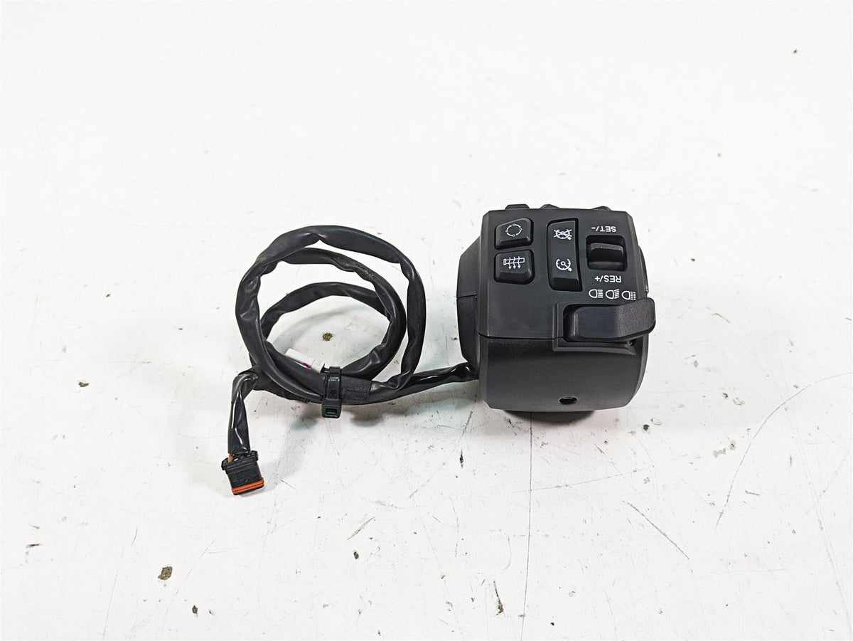 2022 Harley RA1250 S Pan America Left Hand Turn Signal Control Switch 71500522A {{ shop.shopifyCountryName }} - Mototech271