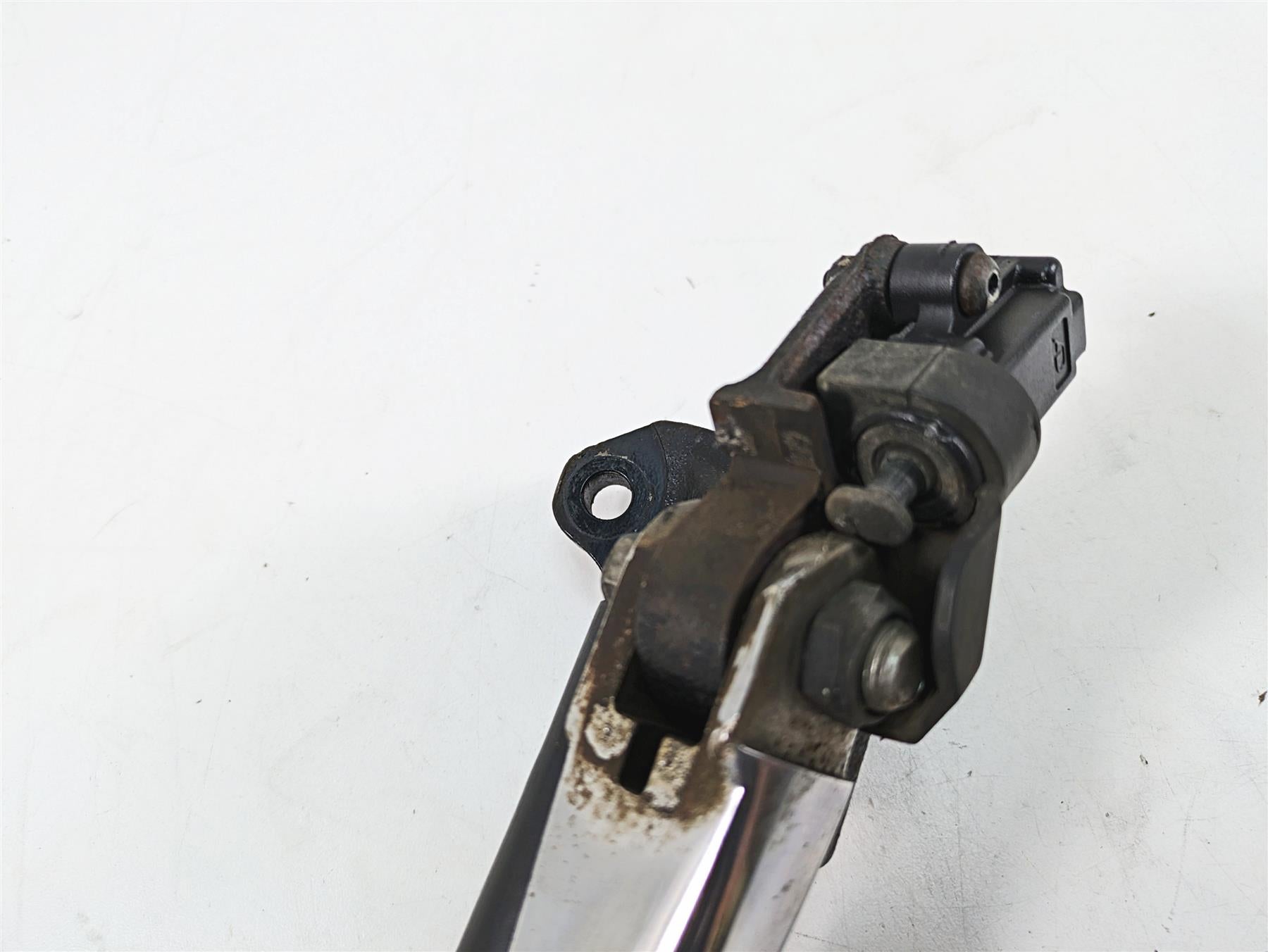 2009 Yamaha XV1900 Raider Side Kickstand Kick Stand 1D7-27311-00-00 {{ shop.shopifyCountryName }} - Mototech271