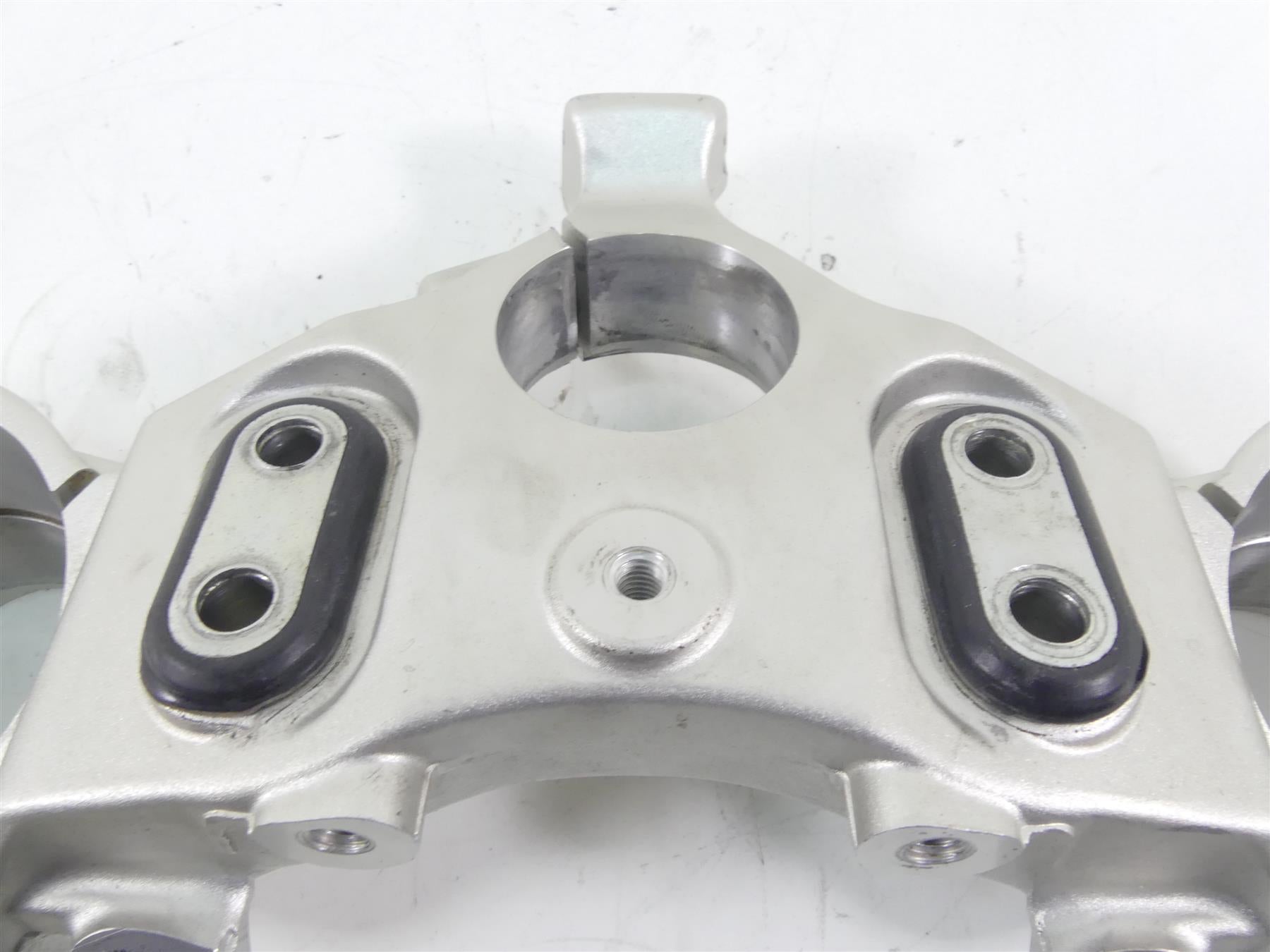 2018 Mv Agusta Brutale 800 RR Upper Triple Tree Steering Clamp 8000C1712 {{ shop.shopifyCountryName }} - Mototech271