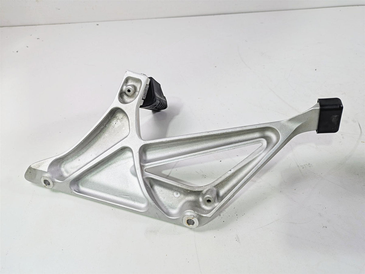 2016 BMW R1200RT K52 Rear Passenger Foot Peg Set 46718534789 46718534790 {{ shop.shopifyCountryName }} - Mototech271