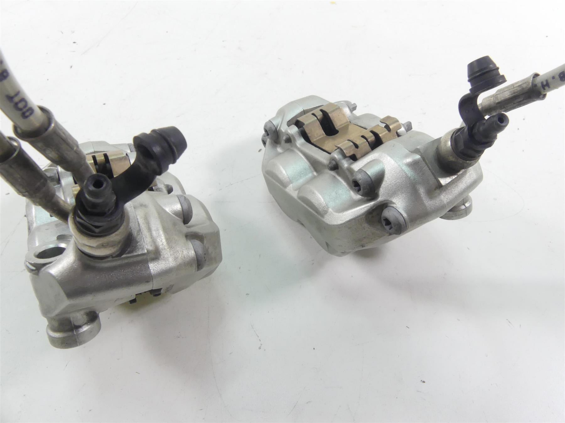 2009 Ducati Monster 1100 S Front Brembo Brake Caliper Set 61040961A 61040971A {{ shop.shopifyCountryName }} - Mototech271