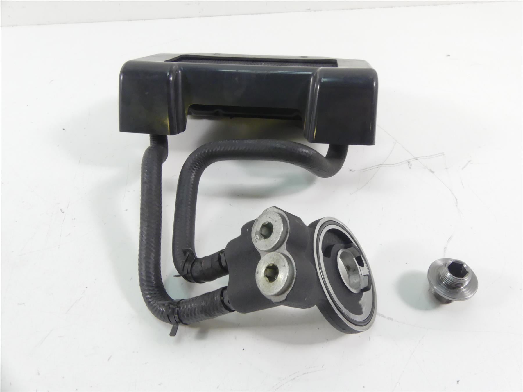 2014 Harley Touring FLHX Street Glide Oil Cooler + Cover & Flange 63083-11 {{ shop.shopifyCountryName }} - Mototech271