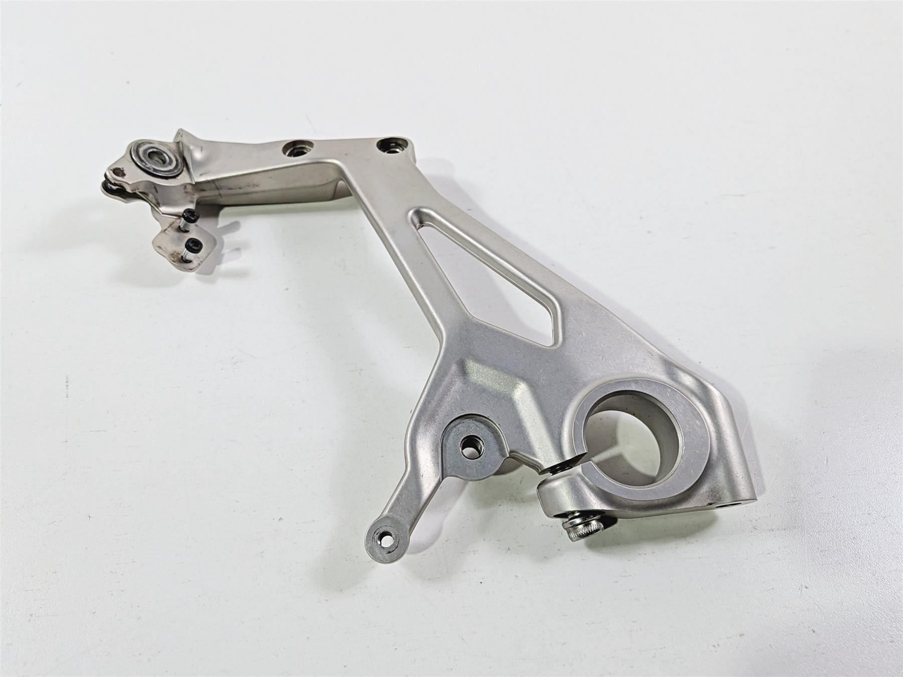 2019 Ducati Panigale V4S V4 S Corse Left Swingarm Frame To Peg Mount 8291G831BA {{ shop.shopifyCountryName }} - Mototech271
