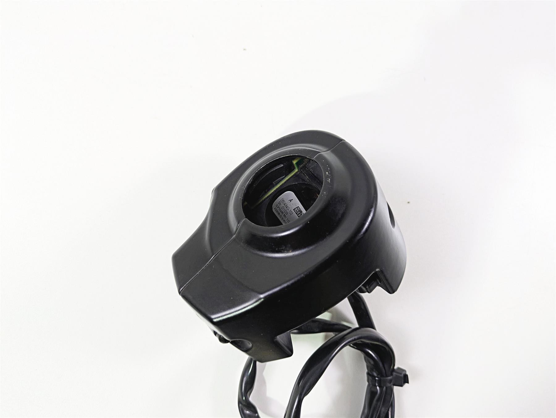 2016 Harley Touring FLHR Road King Right Hand Control Switch 71500127C {{ shop.shopifyCountryName }} - Mototech271