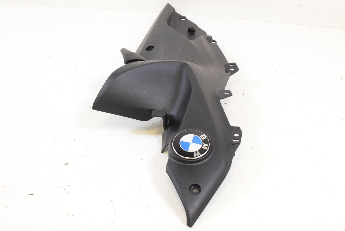 2016 BMW R1200RS R1200 RS K054 Right Between Leg Fairing Cover Panel 46638545320 {{ shop.shopifyCountryName }} - Mototech271
