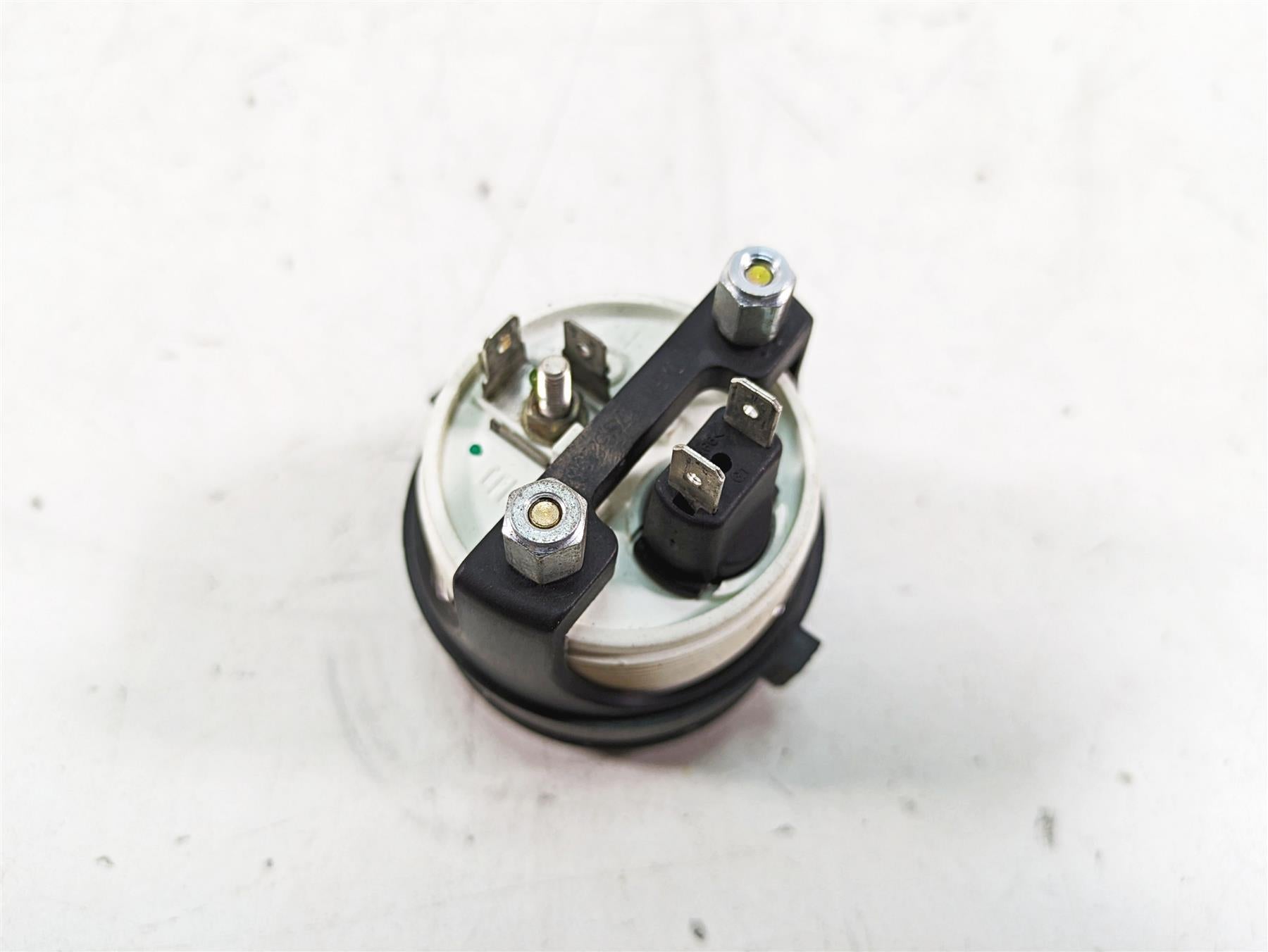 2008 Harley FLHTCU Electra Glide Voltage Volt Meter Gauge 74526-96C {{ shop.shopifyCountryName }} - Mototech271
