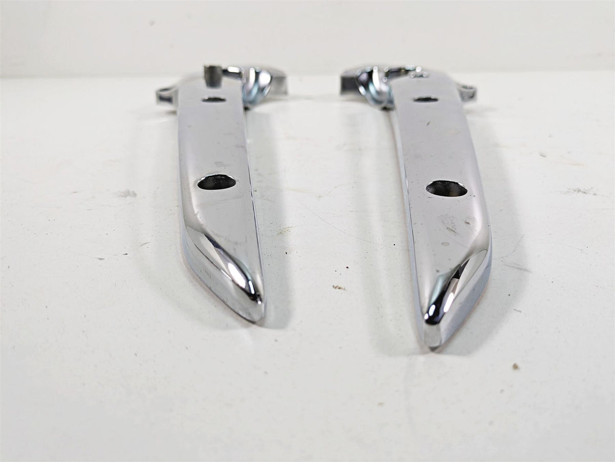 2006 Honda V-Twin VTX1300 R Rear Chrome Fender Frame Struts Braces 77330-MCV-000 {{ shop.shopifyCountryName }} - Mototech271