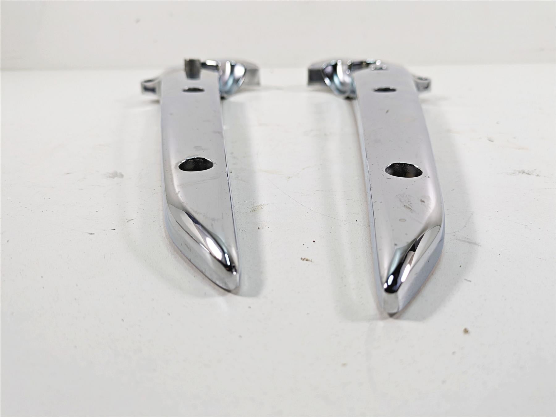 2006 Honda V-Twin VTX1300 R Rear Chrome Fender Frame Struts Braces 77330-MCV-000 {{ shop.shopifyCountryName }} - Mototech271