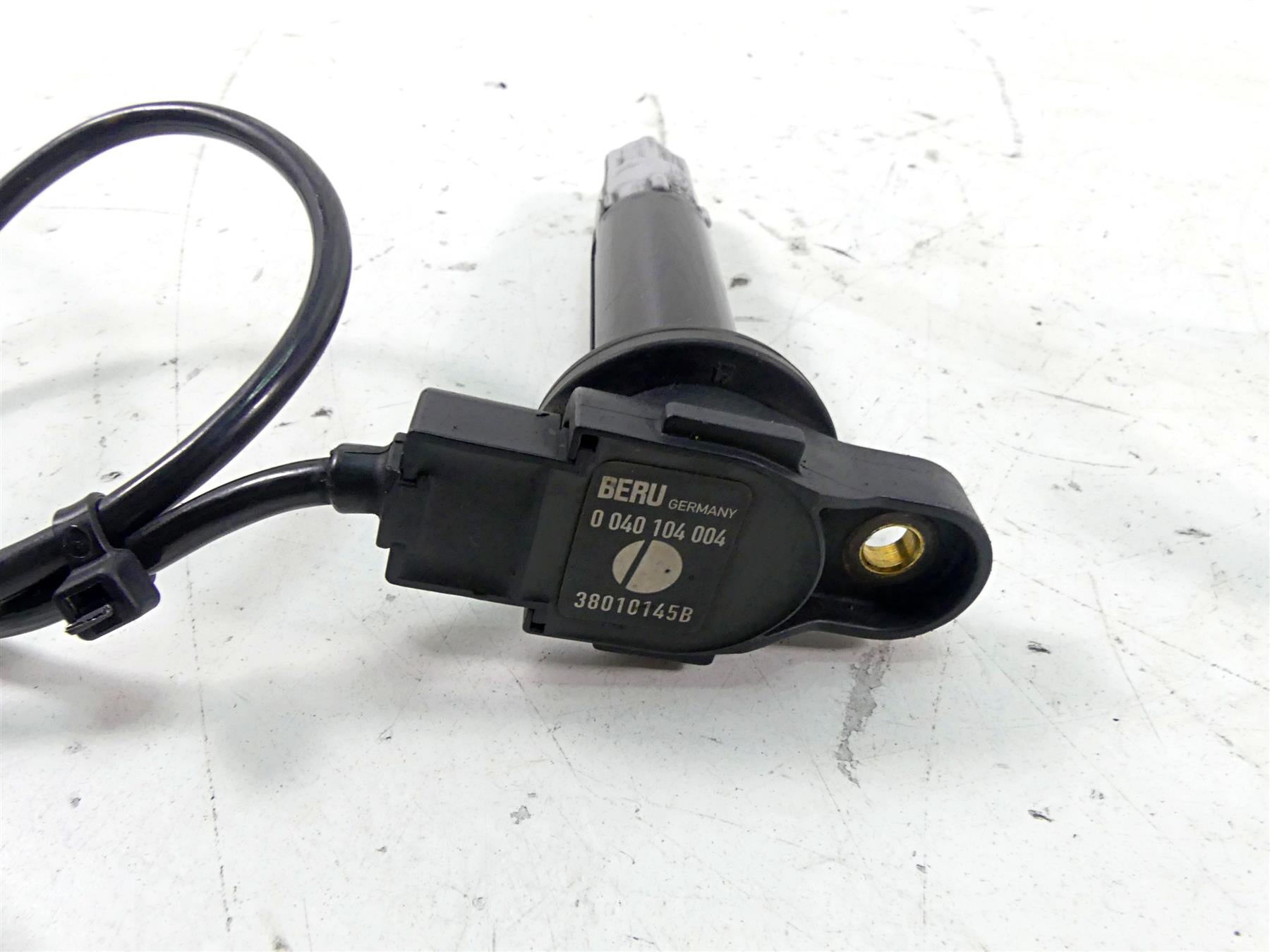 2013 Ducati Diavel Red Beru Ignition Coil Wires Set - Tested Video 38010145B {{ shop.shopifyCountryName }} - Mototech271