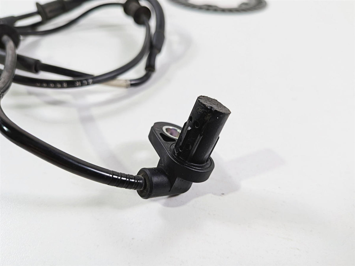 2024 Yamaha YZF R1 RN65 Rear Abs Brake Wheel Speed Sensor - Read 2CR-85980-01-00 {{ shop.shopifyCountryName }} - Mototech271