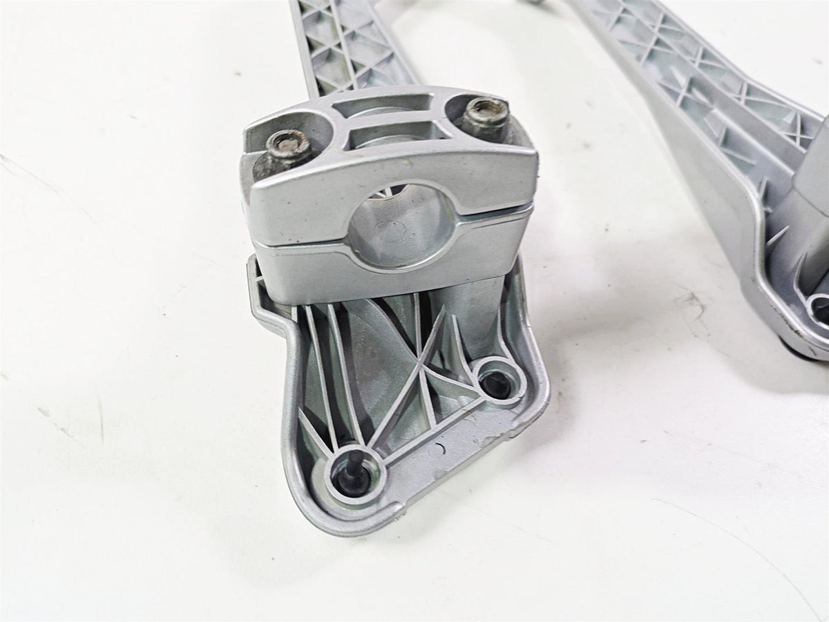 2010 BMW R1200GS K25 Saddlebag Mount Bracket Holder Set 46547695986 {{ shop.shopifyCountryName }} - Mototech271