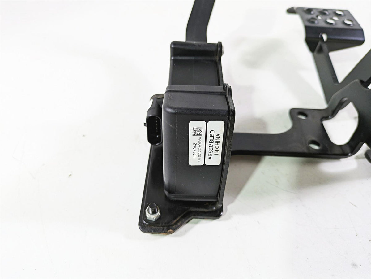 2021 Polaris RZR1000 XP Premium Brake & Accelerate Pedal Set 1021765 4014042 {{ shop.shopifyCountryName }} - Mototech271