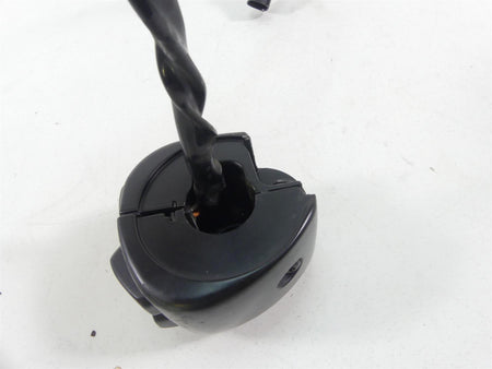 2015 Harley VRSCF Muscle Rod Right Start Stop Hand Control Switch 71684-06A {{ shop.shopifyCountryName }} - Mototech271