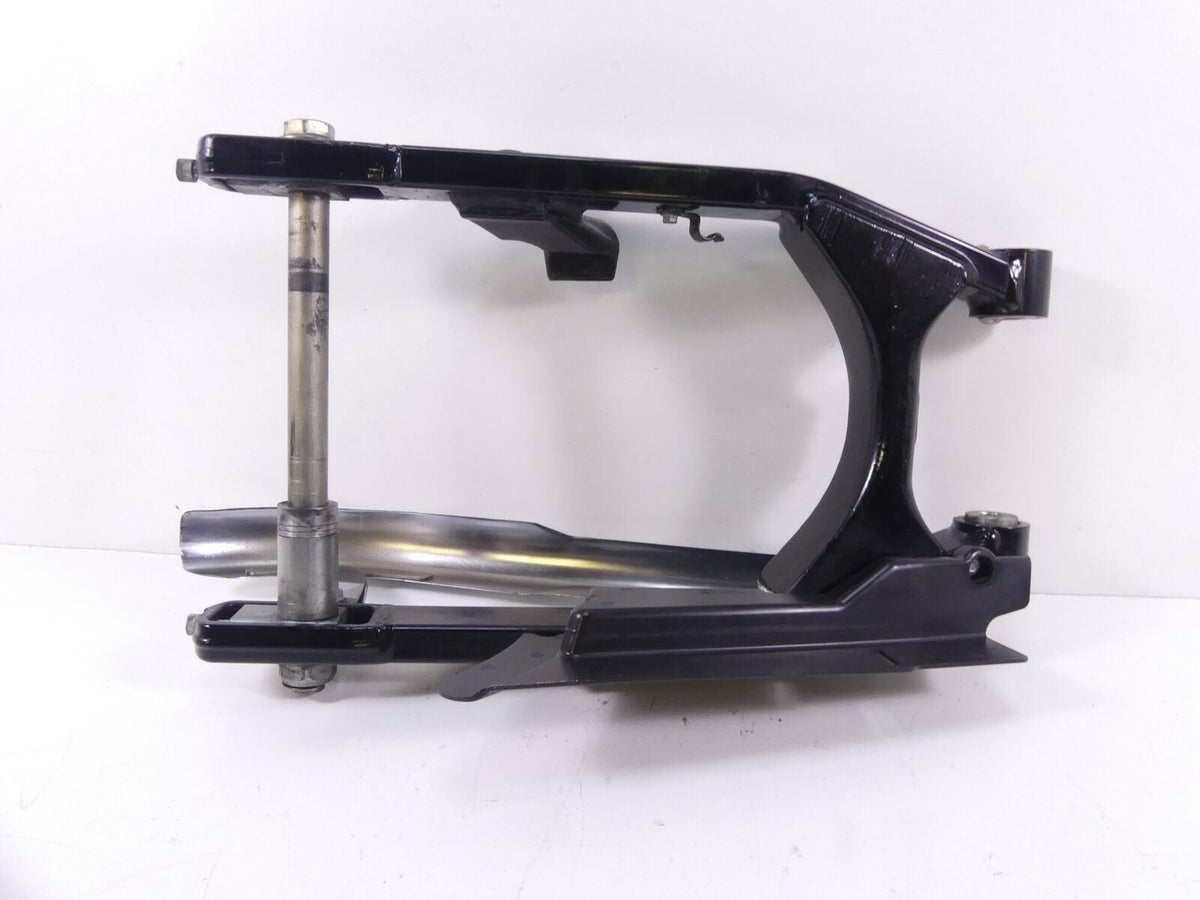 2013 Harley FXDF Dyna Fat Bob Rear Swingarm With Belt Guards 47820-10 {{ shop.shopifyCountryName }} - Mototech271