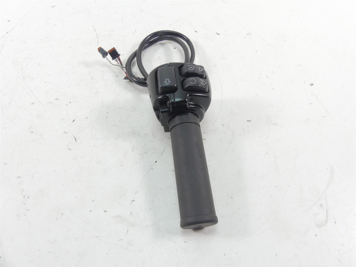 2018 Harley Softail FXBB Street Bob Right Hand Control Switch 71500462 {{ shop.shopifyCountryName }} - Mototech271