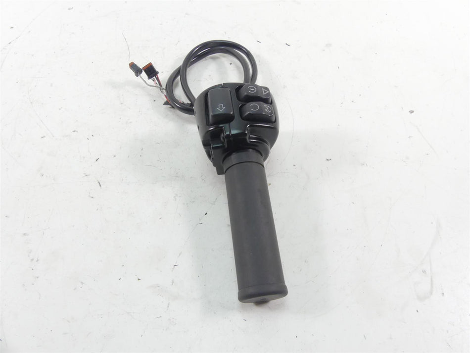 2018 Harley Softail FXBB Street Bob Right Hand Control Switch 71500462 {{ shop.shopifyCountryName }} - Mototech271