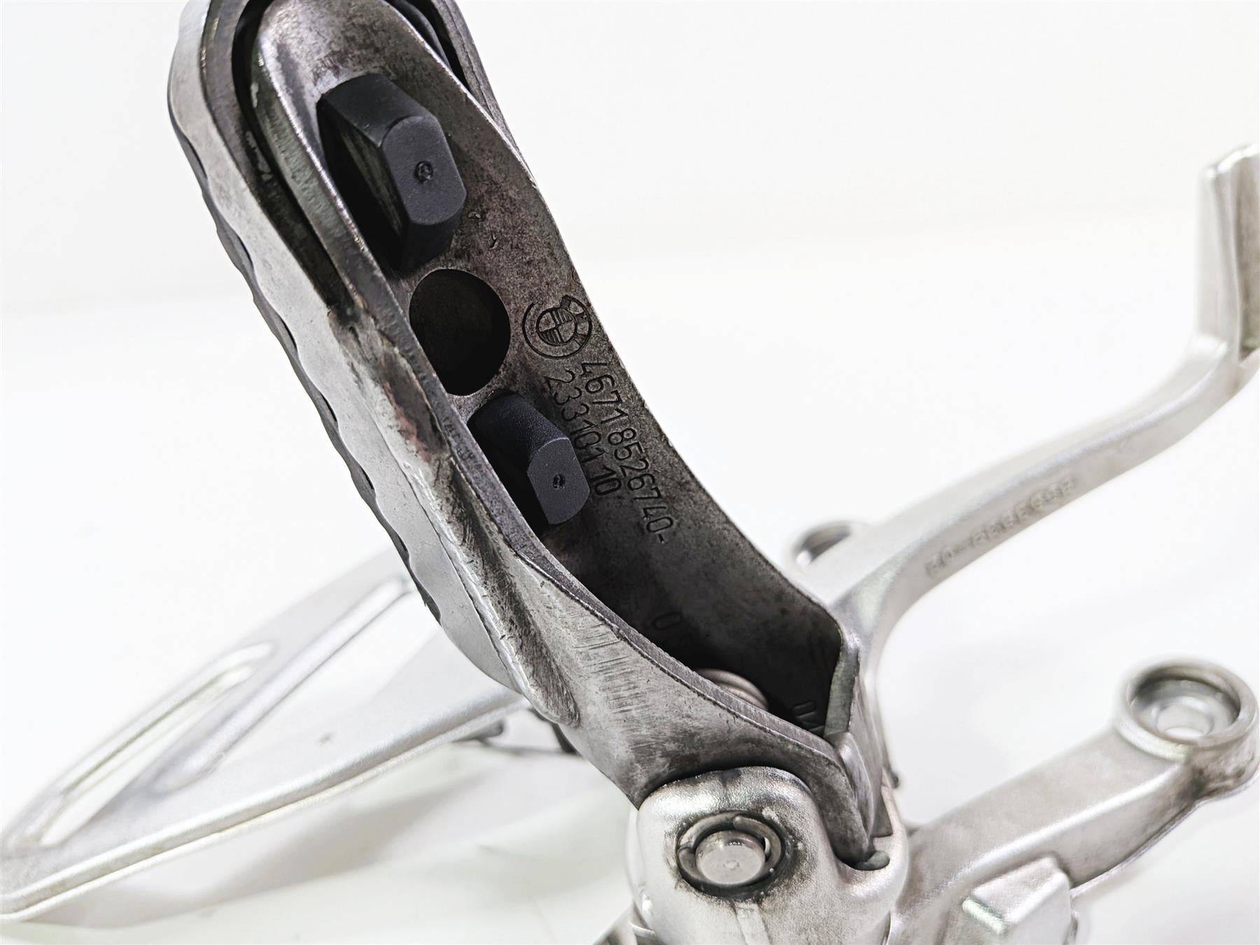 2016 BMW S1000XR K49 Right Rider Foot Peg & Brake Ped 46718553836-Mototech271