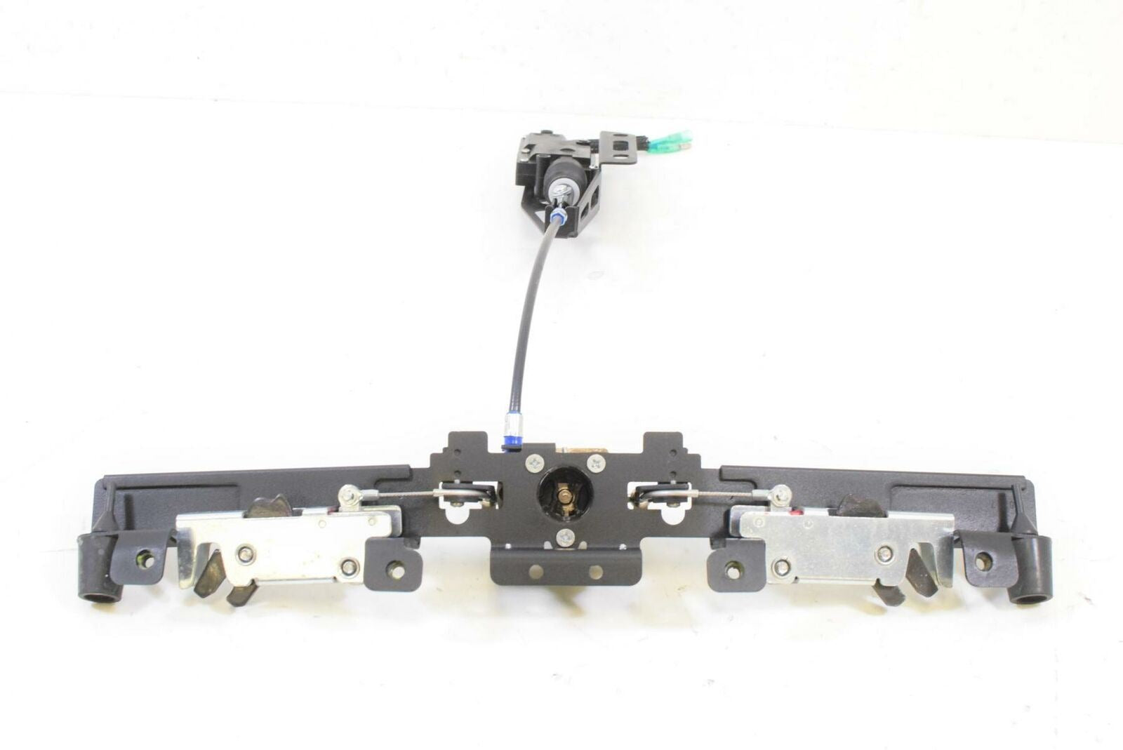 2018 Indian Roadmaster Trunk Lock Locking System Unit 4015684