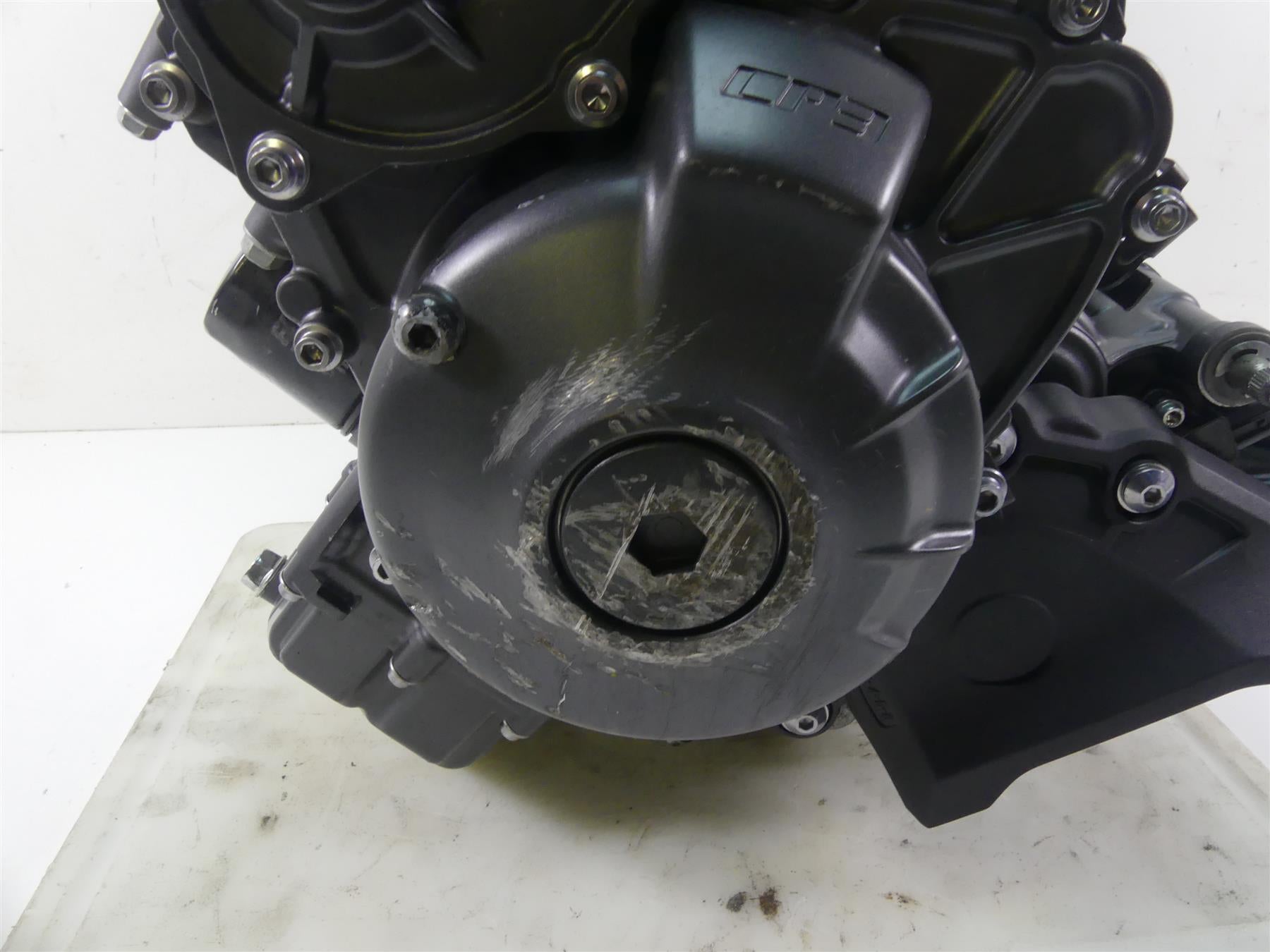 2022 Yamaha MT09 FZ09 Engine Motor - 1k Only - Read B7N-15100-09-00 {{ shop.shopifyCountryName }} - Mototech271