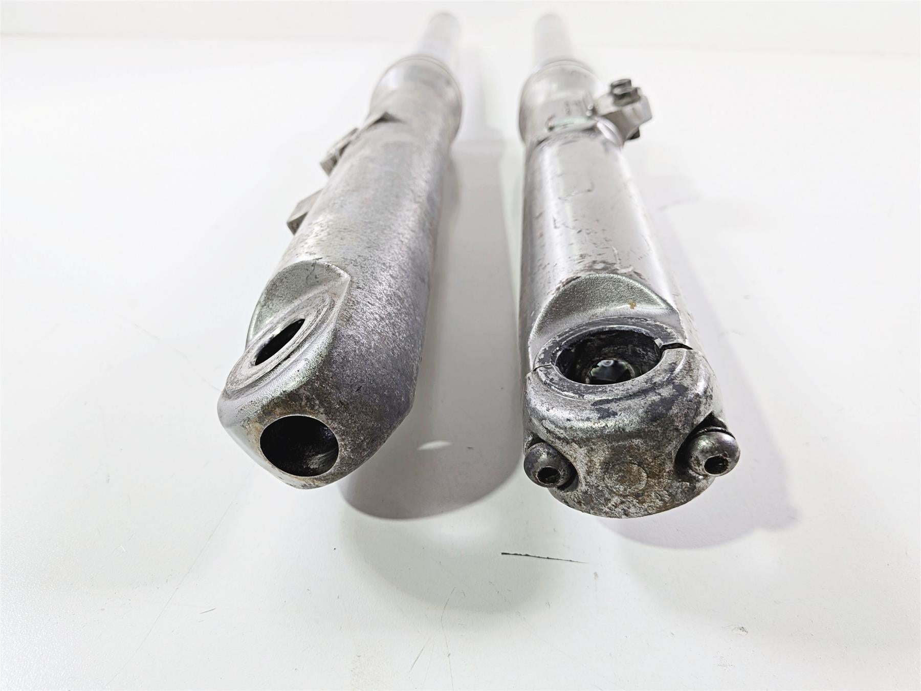 2007 Harley Dyna FXDB Street Bob Straight Front Fork Leg Set - Read 45947-06A {{ shop.shopifyCountryName }} - Mototech271