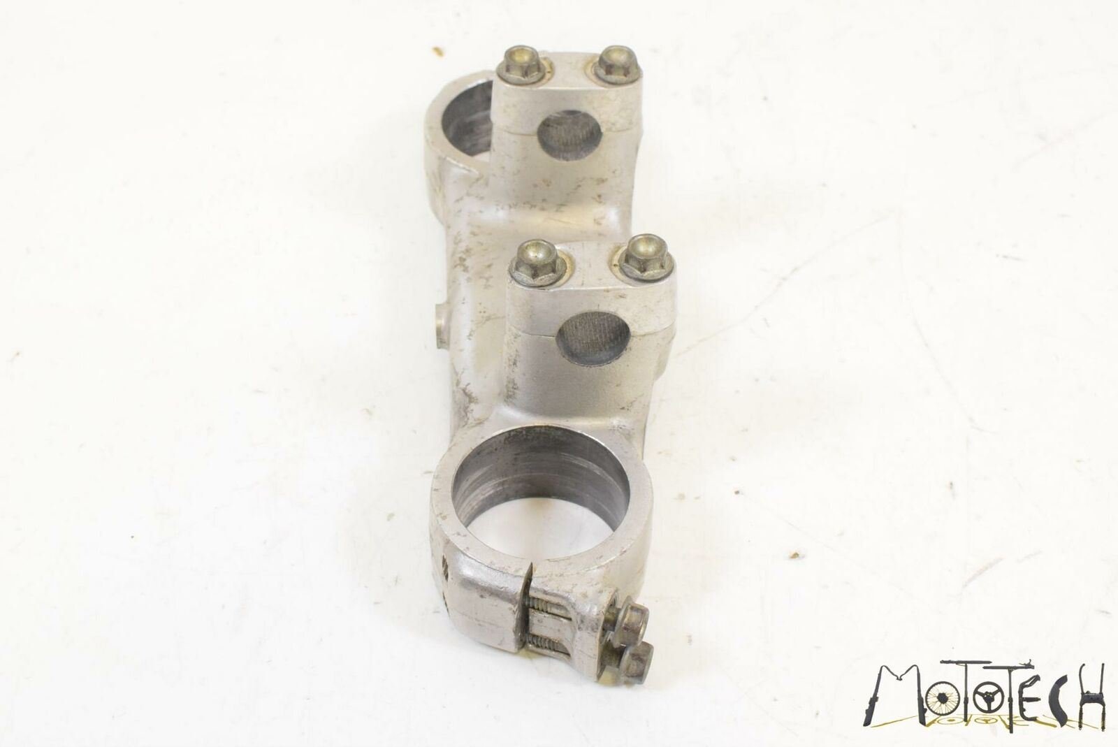 1989 Honda CR250R CR250 R Upper Triple Tree Steering Clamp 53230-KZ3-000 {{ shop.shopifyCountryName }} - Mototech271