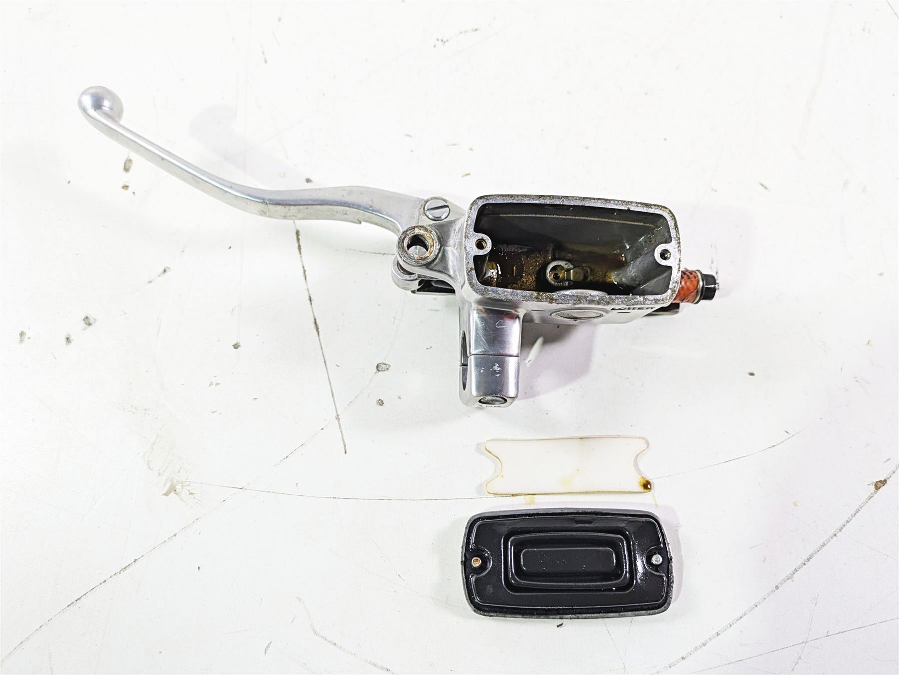 2002 Honda V-Twin VTX1800 C Clutch Master Cylinder 1/2" 22890-MCH-006 {{ shop.shopifyCountryName }} - Mototech271