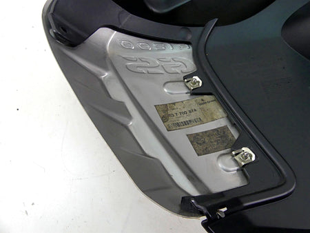 2009 BMW R1200 GS K25 Tank Right Side Cover Fairing 46637693432 46637700874 {{ shop.shopifyCountryName }} - Mototech271