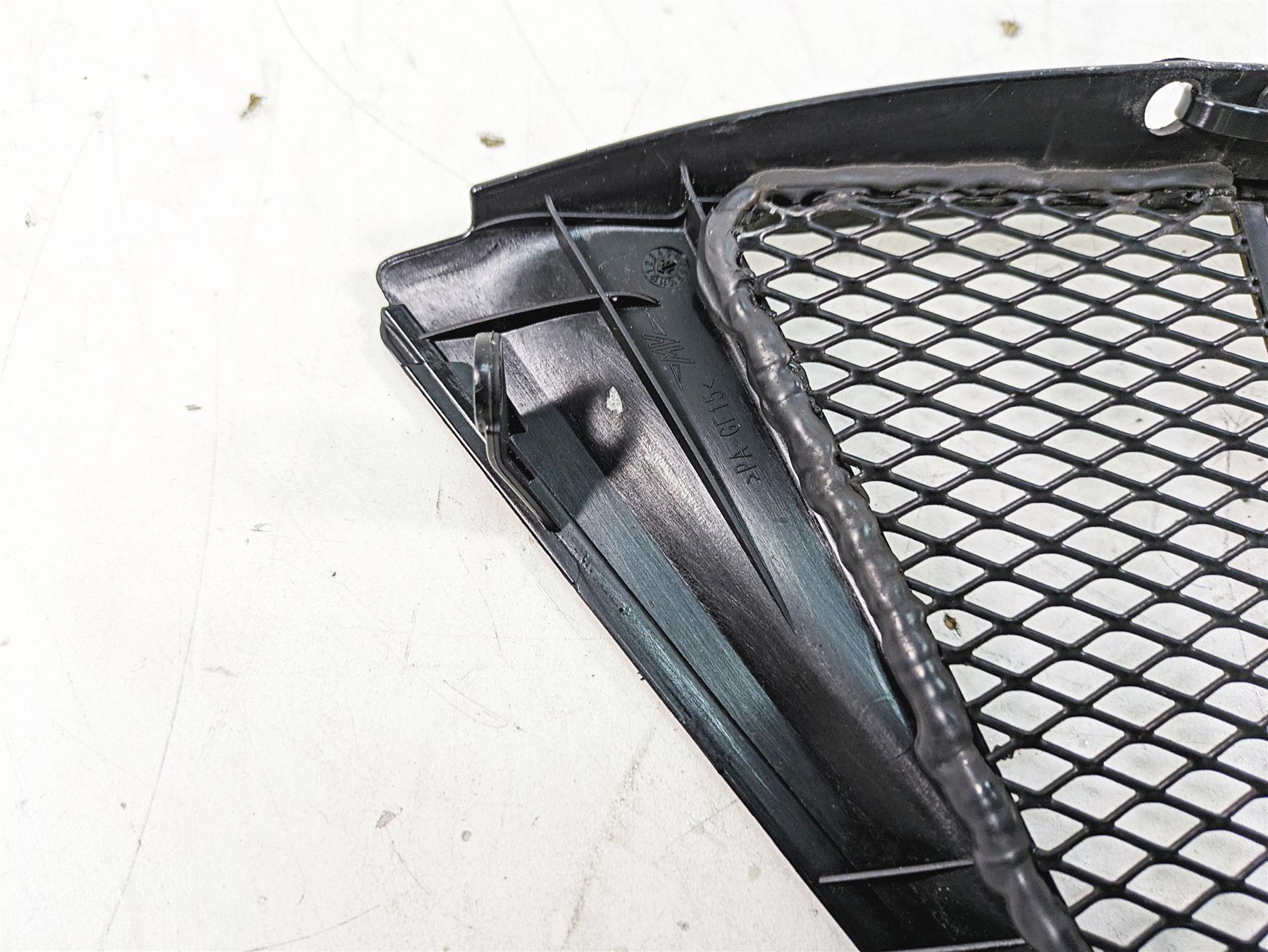 2013 MV Agusta F3 675 ERA Oil Cooler Cover Grill Set 8000B6650 {{ shop.shopifyCountryName }} - Mototech271