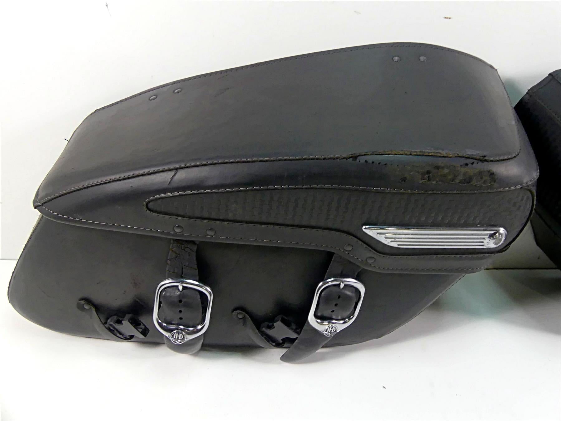 2007 Harley Touring FLHRC Road King Saddlebag Saddle Bag Storage Set 91138-98C {{ shop.shopifyCountryName }} - Mototech271