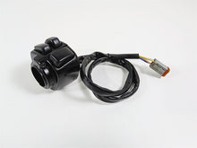 Load image into Gallery viewer, 2006 Harley Sportster XL883 Low Left Hand Control Switch 71682-06A 71685-06A
