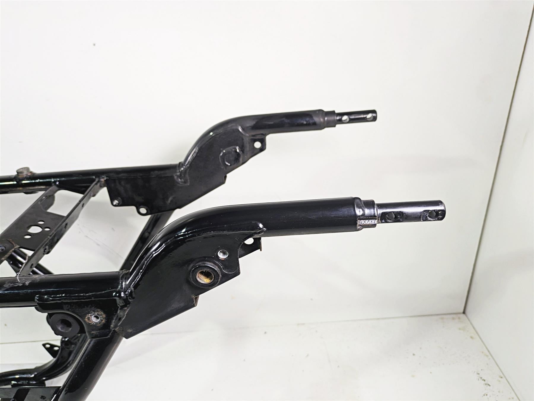 2005 Harley Touring FLHRI Road King Straight Main Frame Chassis With Clean Florida Repo Title 47900-02A {{ shop.shopifyCountryName }} - Mototech271